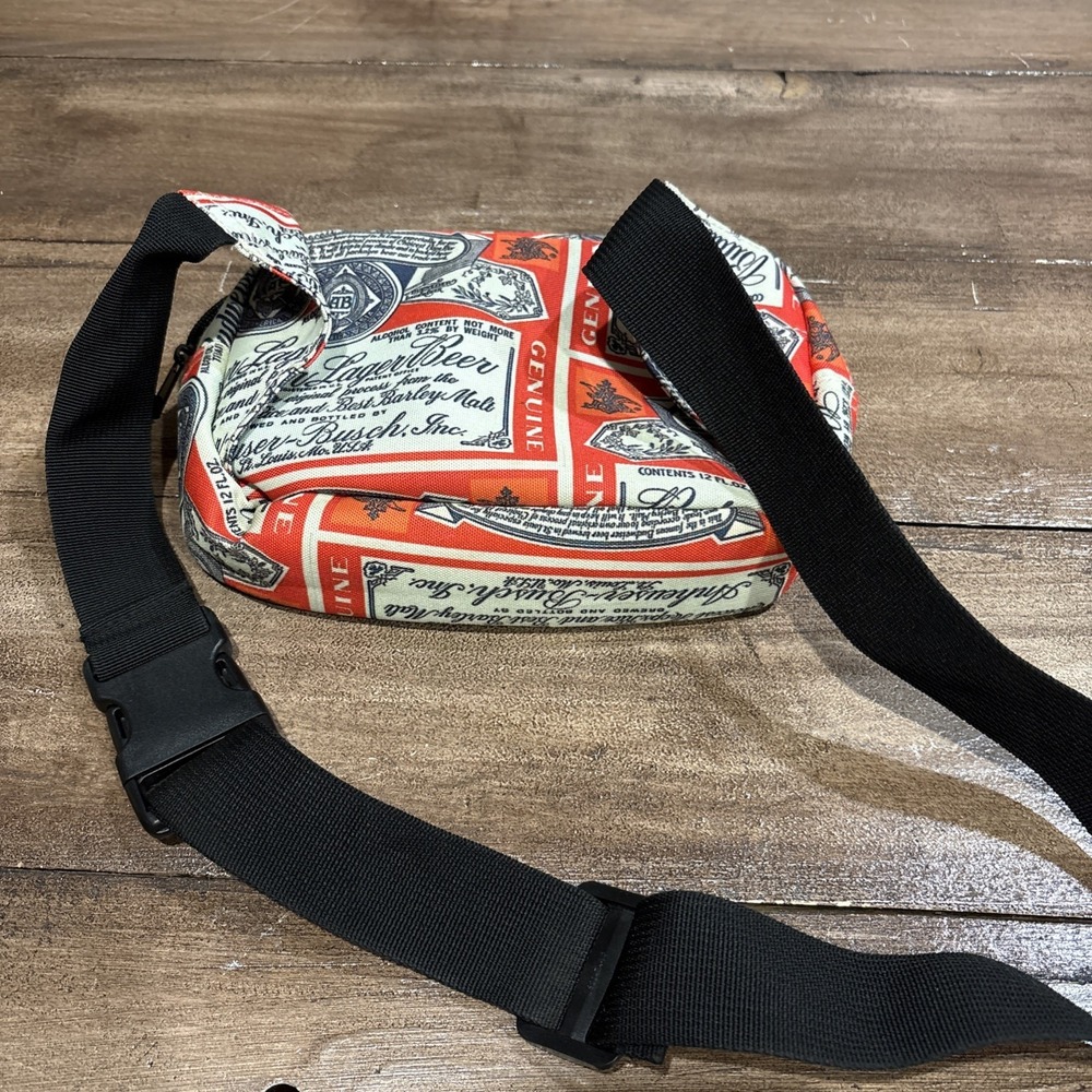 Budweiser Insulated Cooler Fanny Pack Keep Those Drinks Cold - Picture 5 of 5